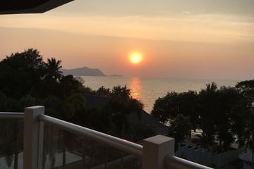 2 Bedroom Condo for sale in Villa Navin, Nong Prue, Chonburi
