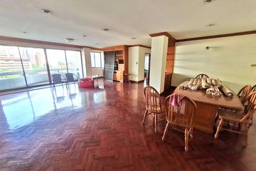 2 Bedroom Condo for rent in Khlong Toei Nuea, Bangkok near MRT Phetchaburi
