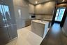 2 Bedroom Condo for rent in The Esse at Singha Complex, Bang Kapi, Bangkok near MRT Phetchaburi