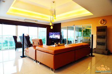 2 Bedroom Condo for sale in Siam Oriental Garden, Nong Prue, Chonburi