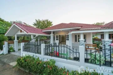 3 Bedroom House for sale in Ban Waen, Chiang Mai