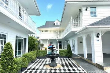 5 Bedroom Villa for sale in Choeng Thale, Phuket