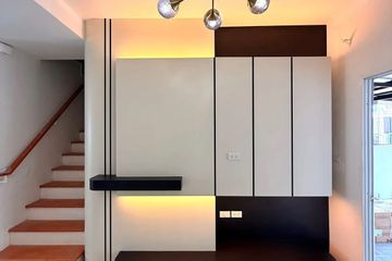 3 Bedroom Townhouse for sale in Nong Prue, Chonburi