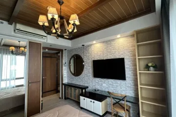 1 Bedroom Condo for Sale or Rent in The Lofts Ekkamai, Phra Khanong, Bangkok near BTS Ekkamai