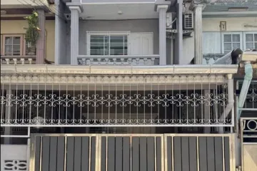 2 Bedroom Townhouse for rent in Siri Rat, Bangkok near MRT Siriraj