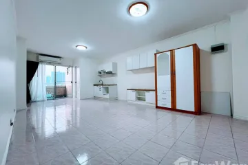 Condo for sale in Piamrak Residence Condo, Dao Khanong, Bangkok