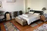 6 Bedroom House for sale in Khlong Toei, Bangkok near BTS Phrom Phong