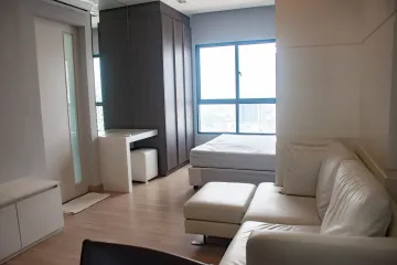 1 Bedroom Condo for rent in Urbano Absolute Sathon - Taksin, Khlong Ton Sai, Bangkok near BTS Krung Thon Buri