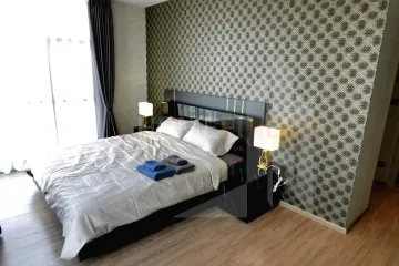 2 Bedroom Condo for rent in Phra Khanong Nuea, Bangkok near BTS Ekkamai