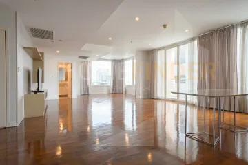 3 Bedroom Condo for rent in Khlong Tan, Bangkok near BTS Phrom Phong