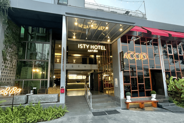 62 Bedroom Hotel / Resort for sale in Si Phum, Chiang Mai