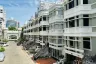 4 Bedroom Townhouse for rent in Khlong Tan Nuea, Bangkok