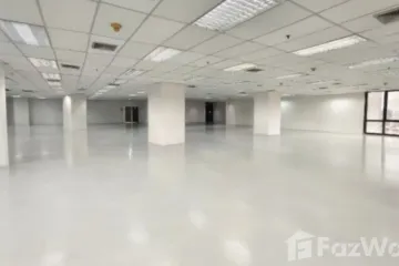 Office for rent in RS Tower, Din Daeng, Bangkok near MRT Thailand Cultural Centre