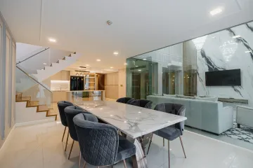 3 Bedroom Condo for rent in Phra Khanong, Bangkok near BTS Phra Khanong