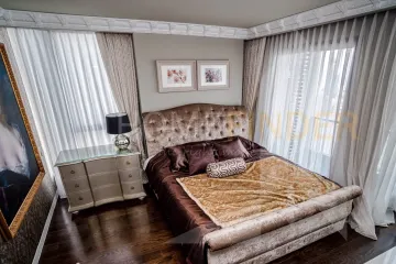 3 Bedroom Condo for rent in Khlong Tan, Bangkok near MRT Queen Sirikit National Convention Centre