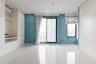 2 Bedroom Condo for sale in Makkasan, Bangkok near MRT Phetchaburi