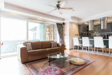 2 Bedroom Condo for sale in Khlong Toei Nuea, Bangkok near MRT Sukhumvit