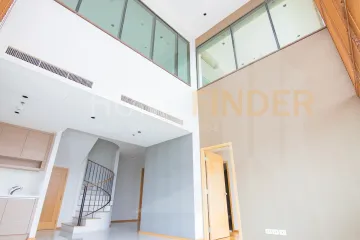 2 Bedroom Condo for sale in Khlong Tan, Bangkok near BTS Phrom Phong