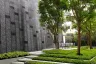 3 Bedroom Condo for sale in Khlong Toei Nuea, Bangkok near BTS Nana