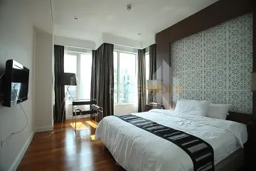 2 Bedroom Condo for sale in Lumpini, Bangkok near BTS Ratchadamri
