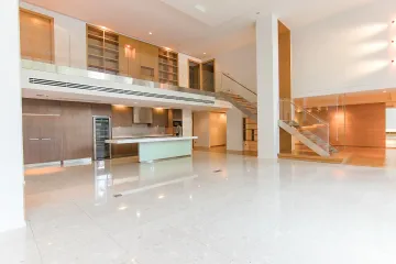 4 Bedroom Condo for sale in Phra Khanong, Bangkok near BTS Phra Khanong