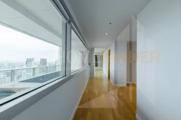4 Bedroom Condo for sale in Khlong Toei, Bangkok near BTS Asoke