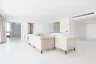 3 Bedroom Condo for sale in Phra Khanong, Bangkok near BTS Phra Khanong