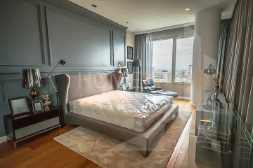 3 Bedroom Condo for sale in Lumpini, Bangkok near BTS Ratchadamri