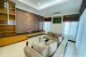 4 Bedroom House for rent in Chan Kasem, Bangkok near MRT Chankasem