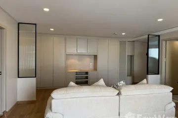 2 Bedroom Condo for rent in Supalai Place, Khlong Tan Nuea, Bangkok near BTS Phrom Phong