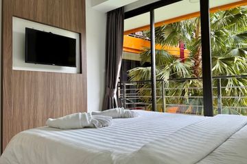 1 Bedroom Condo for sale in Nai Harn Beach&lrm; Condominium, Rawai, Phuket