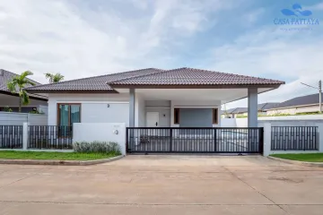 3 Bedroom Villa for sale in Panalee Banna Village, Huai Yai, Chonburi