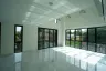 2 Bedroom Office for rent in Chan Kasem, Bangkok near MRT Chankasem
