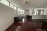 1 Bedroom Office for rent in Khlong Toei Nuea, Bangkok near MRT Sukhumvit