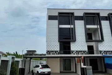 3 Bedroom Office for rent in Ram Inthra, Bangkok near MRT East Outer Ring Road