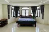 3 Bedroom Office for rent in Moo Baan Chicha Castle, Khlong Toei Nuea, Bangkok near MRT Phetchaburi