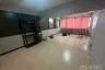 Commercial for rent in Bang Chak, Bangkok