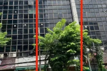 Commercial for rent in Suriyawong, Bangkok near MRT Sam Yan
