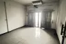 Commercial for rent in Khlong Tan Nuea, Bangkok