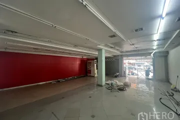 Commercial for rent in Phra Khanong Nuea, Bangkok near BTS On Nut