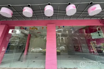 Commercial for rent in Khlong Tan Nuea, Bangkok