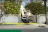 Land for rent in Phaya Thai, Bangkok near BTS Ari