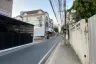 Land for rent in Phaya Thai, Bangkok near BTS Ari