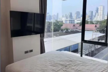 1 Bedroom Condo for rent in 168 Sukhumvit 36, Phra Khanong, Bangkok near BTS Thong Lo
