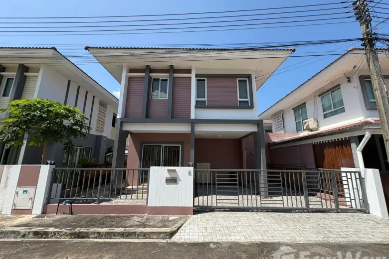 3 Bedroom Townhouse For Rent