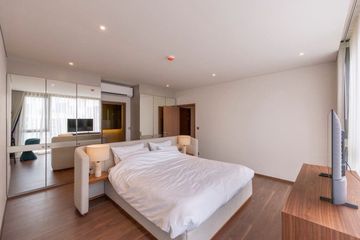 3 Bedroom Condo for rent in Via 61, Khlong Tan Nuea, Bangkok near BTS Ekkamai