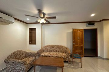 3 Bedroom Condo for rent in Khlong Tan Nuea, Bangkok near BTS Phrom Phong