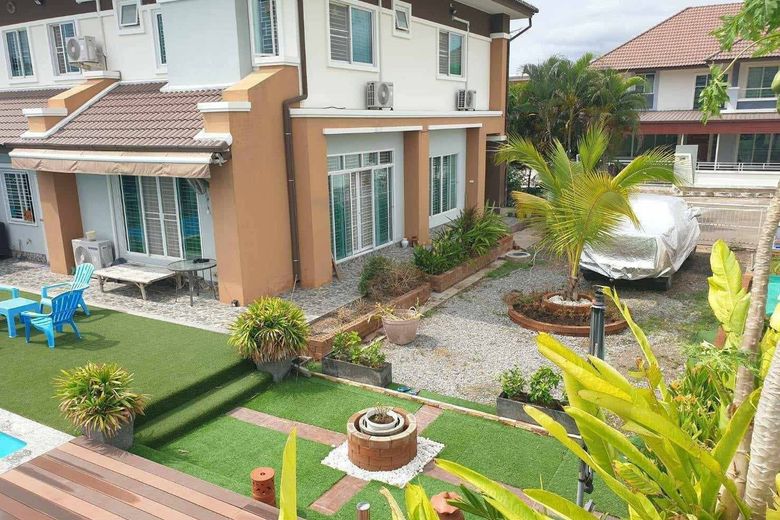 4 Bedroom House