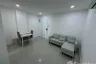 1 Bedroom Condo for rent in SR Condo Complex, Nong Pa Khrang, Chiang Mai