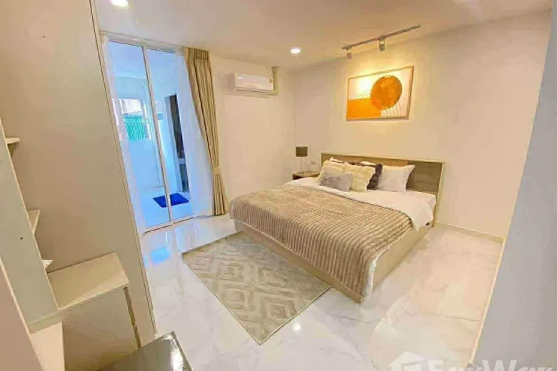 1 Bedroom Condo For Rent
